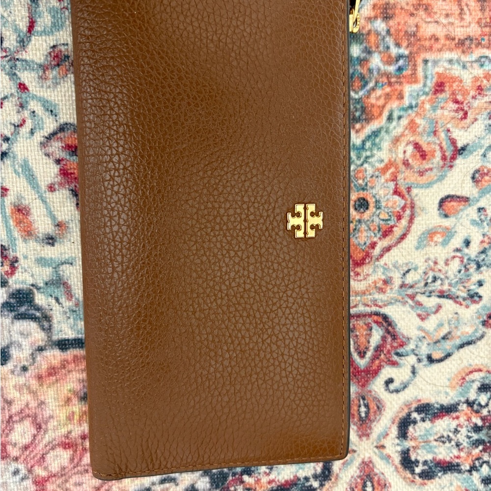 Tory Burch Brown Leather Zip Wallet with Gold Logo